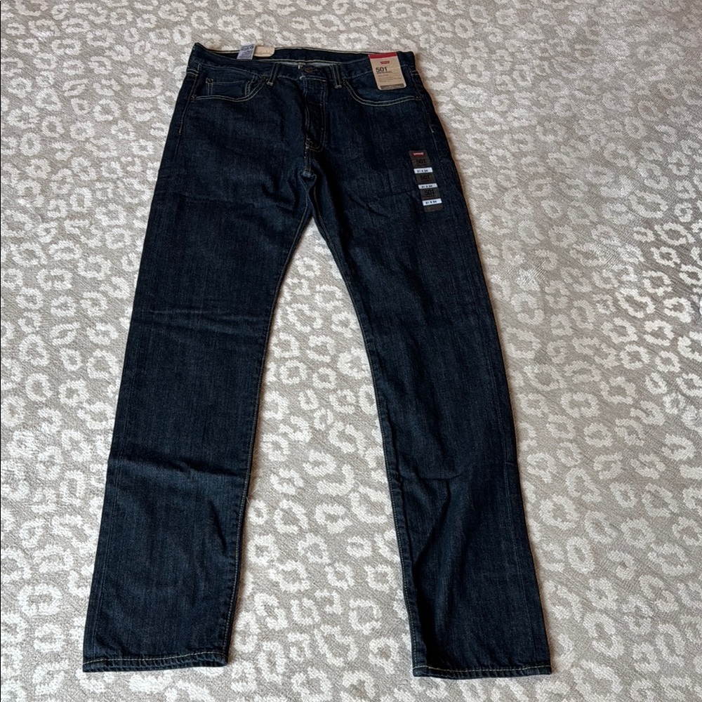 NWT Levi's Blue Straight Jeans Classic Style
